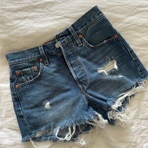 Levi’s 501 Jean Cut Off Shorts